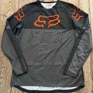 Fox Men's Gray and Orange Shirt